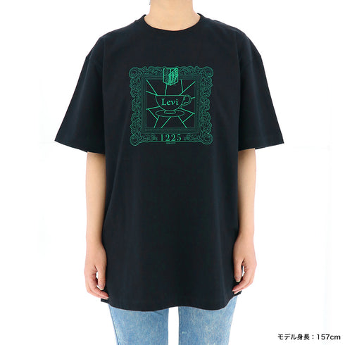 『進撃の巨人』フレームデザインTシャツ/リヴァイ
