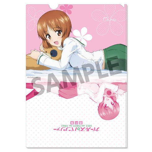 『ガールズ&パンツァー 最終章』クリアファイルセット 西住みほ 添い寝 ver.