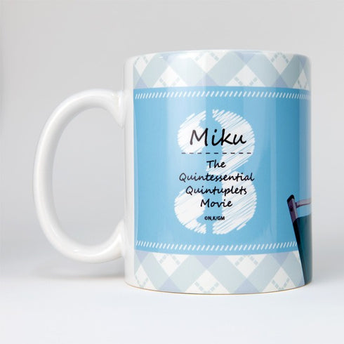 『映画 五等分の花嫁』描き下ろしマグカップ 中野三玖 キャンプ ver.