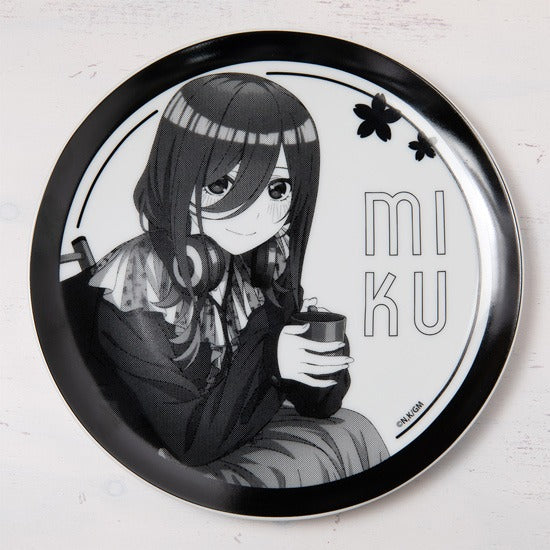 『映画 五等分の花嫁』描き下ろしプレート 中野三玖 キャンプ ver.