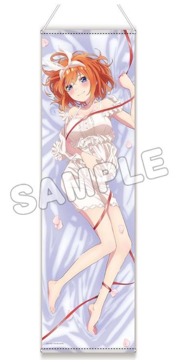 『五等分の花嫁∬』描き下ろしほぼ等身大タペストリー(ネグリジェ) 中野四葉