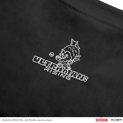 『ウルトラマン ULTRAMAN: RIING』第1弾 アメコミイラストTシャツ 5(ウルトラマン&エミ)ブラック