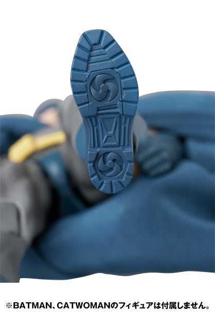 『BATMAN: HUSH』MAFEX BRUCE WAYNE( Ver.)