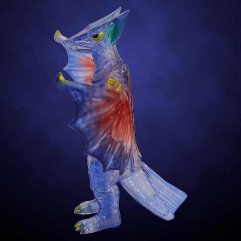 『ガメラシリーズ』ミドルサイズシリーズ ガメラ 【第9弾】 ギャオス(1967) レトロブルークリア Ver.