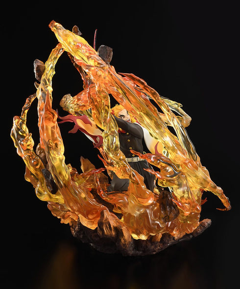 Demon Slayer: Kimetsu no Yaiba Scale Figure: Kyojuro Rengoku DX Ver. PVC Painted Complete Figure