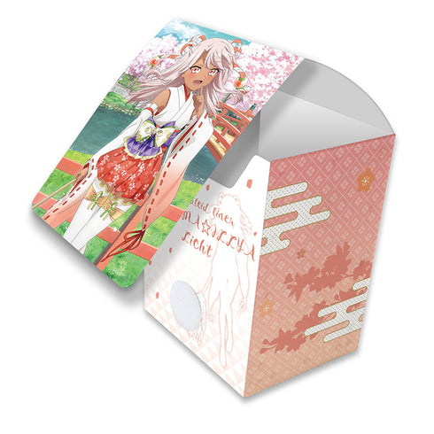 『Fate/kaleid liner プリズマ☆イリヤ Licht 名前の無い少女』描き下ろしデッキケース(クロエ/巫女)
