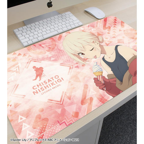 『リコリス・リコイル』描き下ろし 錦木千束 着ぐるみver. マルチデスクマット