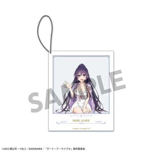 『デート・ア・ライブV』描き下ろしポラロイド風アクリルキーホルダー 夜刀神十香 ナイトウェア ver.