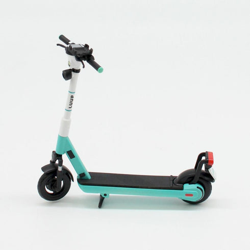 『LUUP』1/12 電動キックボード