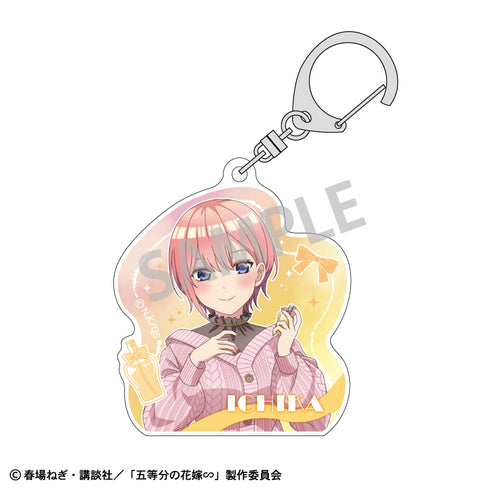 『五等分の花嫁』アクリルキーホルダー 中野一花 メイクアップ