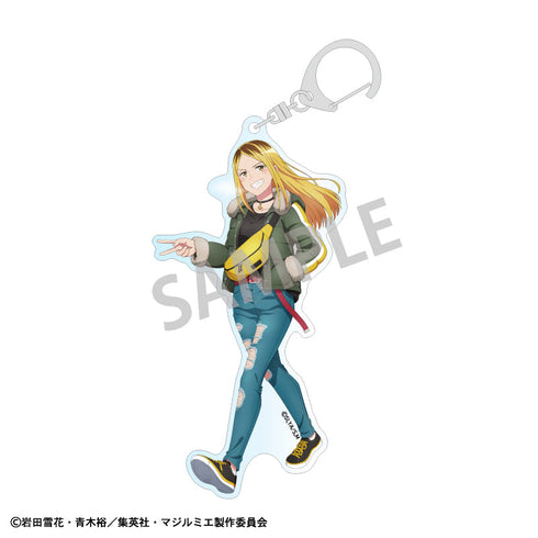 『株式会社マジルミエ』全身アクリルキーホルダー_越谷 仁美/冬のおでかけ