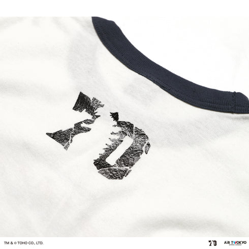 『ゴジラ』ゴジラ 70 周年記念 昭和シリーズ シーンイラスト T シャツ 4(ジェットジャガー & ゴジラ)