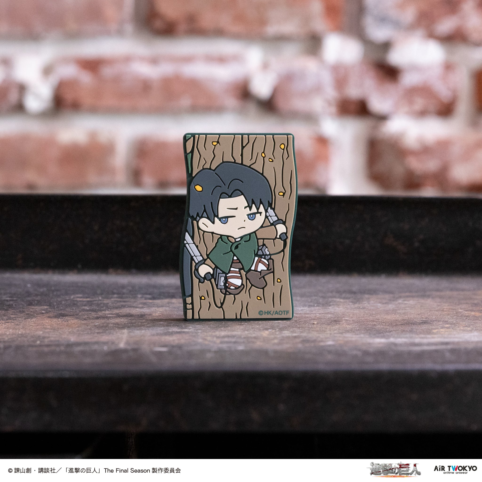 進撃の巨人』描き下ろし リヴァイ 冬の歩みver. BIG缶バッジ