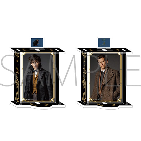 『ファンタスティック・ビースト』回転アクリルスタンド/A Newt & Theseus｜Anime Store.JP