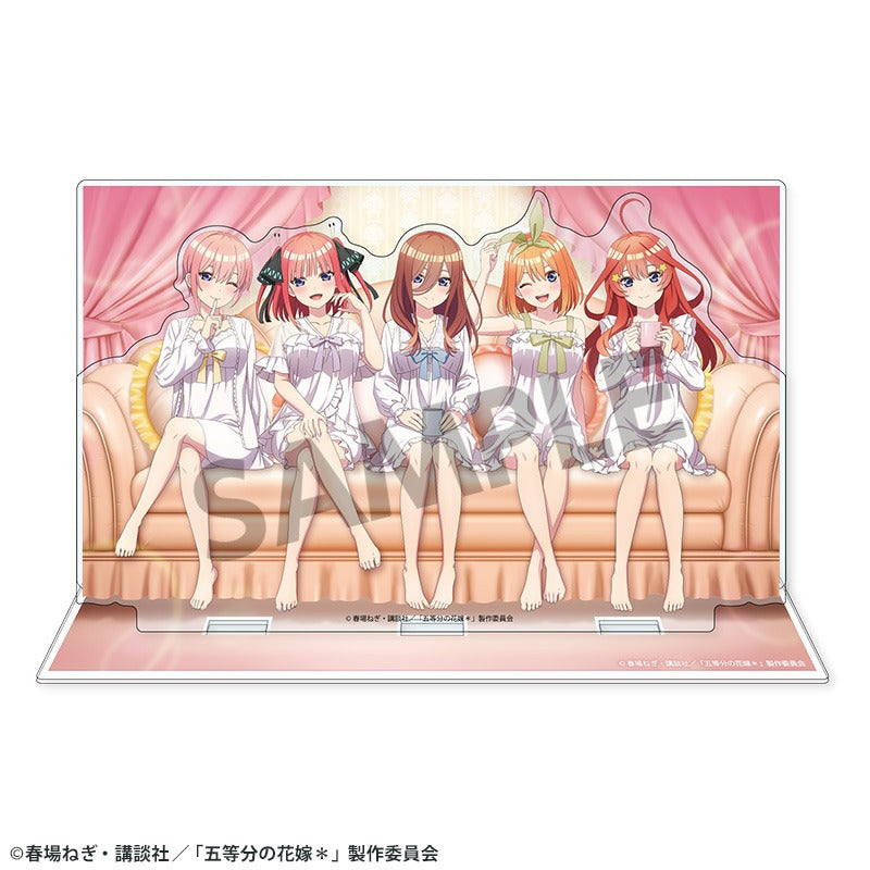 『五等分の花嫁*』背景付き描き下ろしアクリルスタンド ナイトウェア ver.