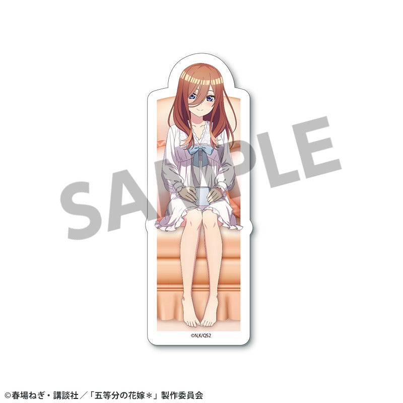 『五等分の花嫁*』描き下ろしダイカットステッカー 中野三玖 ナイトウェア ver.