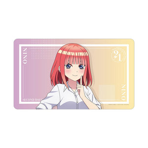 『五等分の花嫁∽』描き下ろし 中野二乃 衣装交換ver. 第2弾 マルチデスクマット