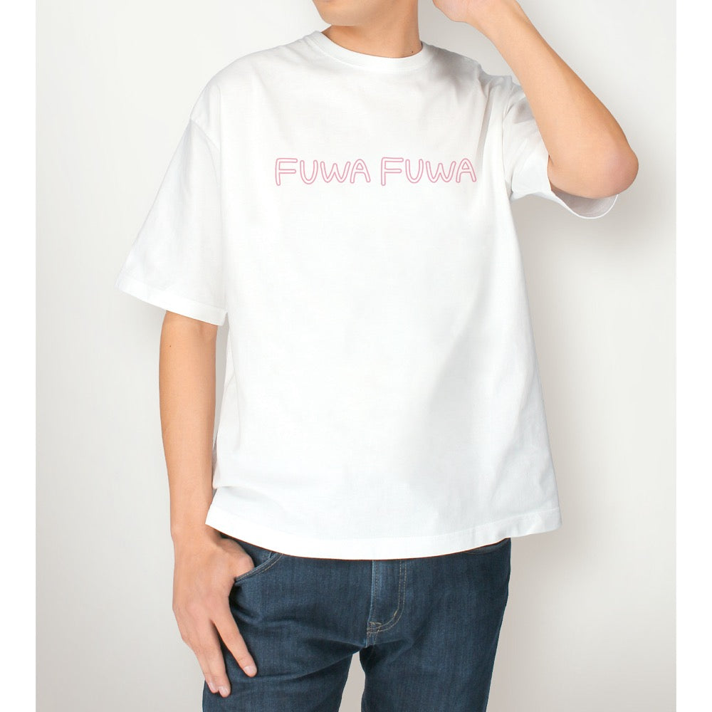 ワンルーム、日当たり普通、天使つき。』とわのFUWAFUWAエプロンイメージ BIGシルエットTシャツユニセックス – Anime Store JP