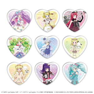 『プリパラ10周年×サンリオキャラクターズ』ホログラムハート型缶バッジ01/BOX(全9種)(等身イラスト)