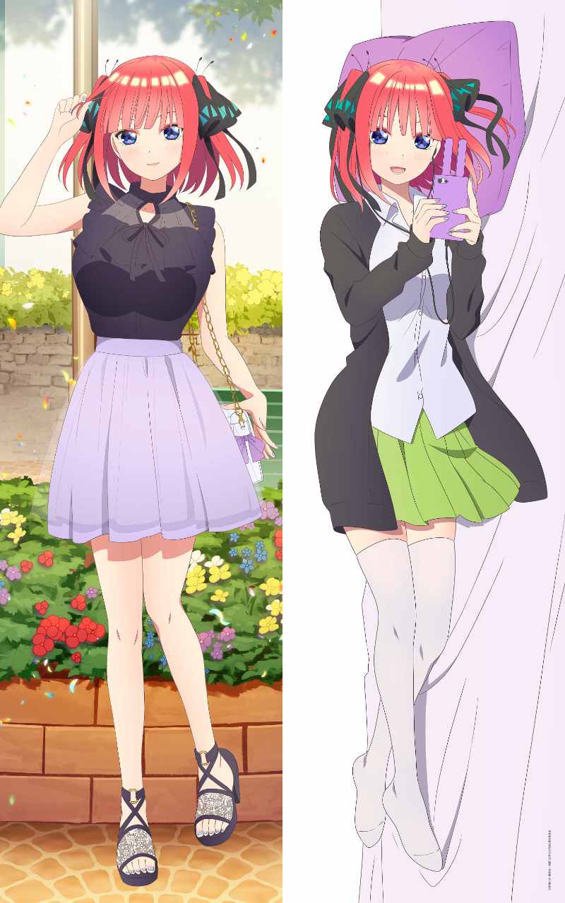 映画 五等分の花嫁』描き下ろし抱き枕カバー＋缶バッジセット 中野二乃 